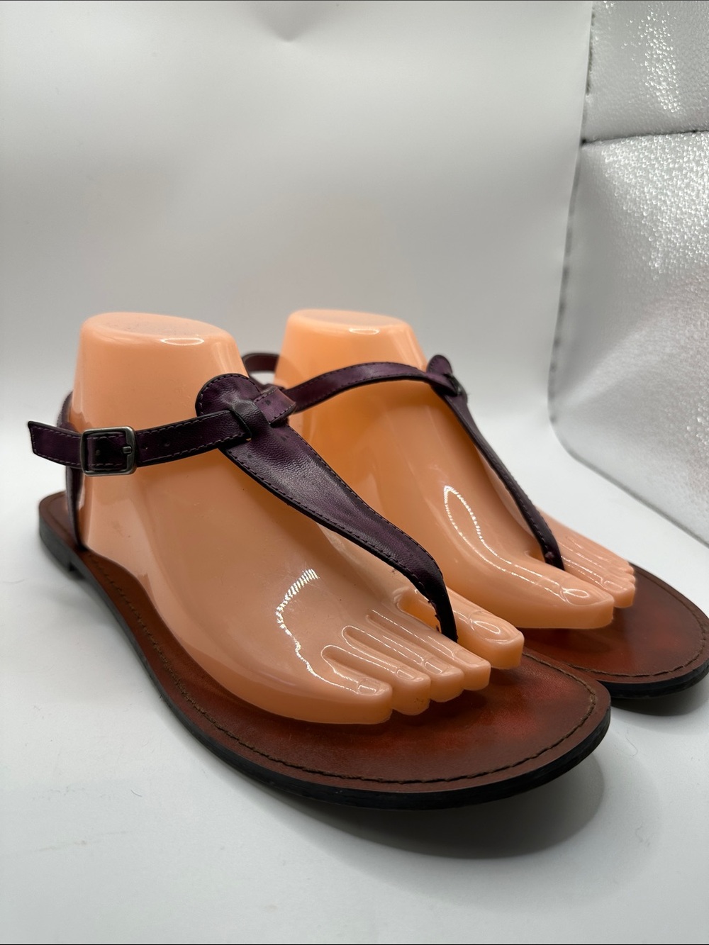 Old Navy  Purple Leather T-Strap Sandals with Ankle Buckle size 10